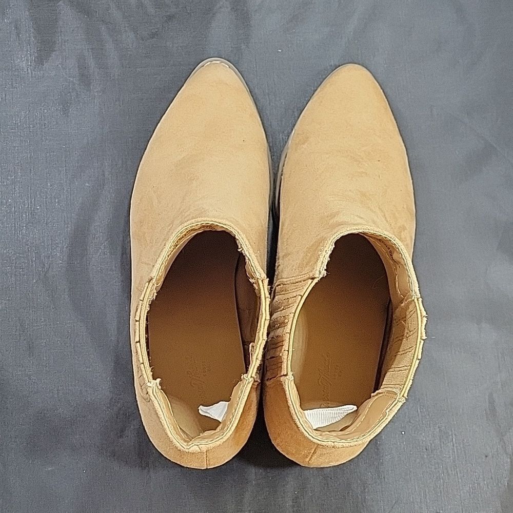 Universal Thread Pointed Toe Low Block Heel Ankle… - image 5